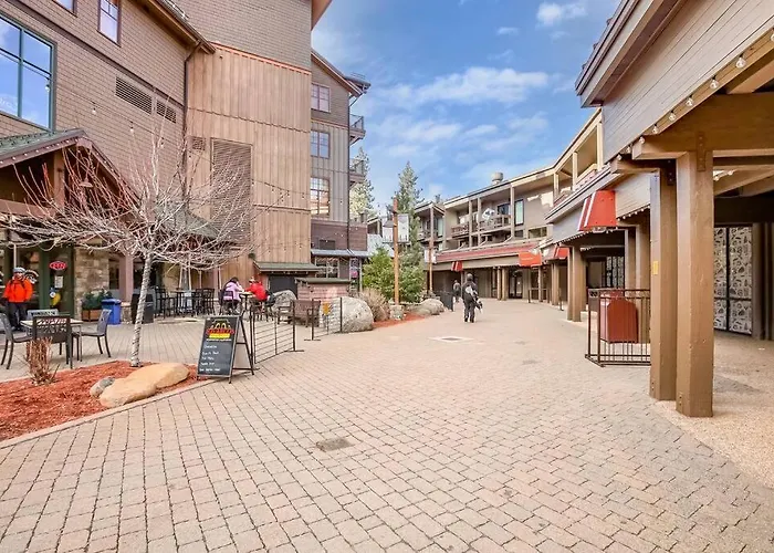 Slope Side Studio In Northstar Village!