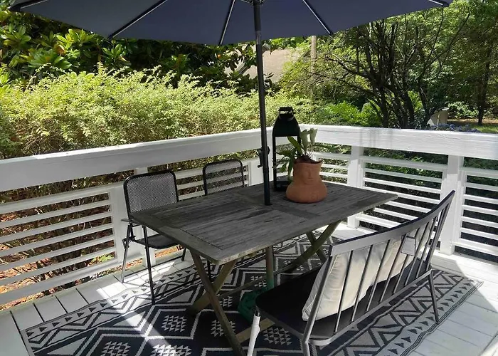 Modern Farmhouse Escape