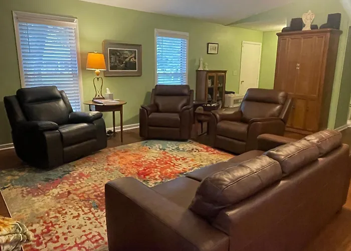 Wayne'S Place-Hot Tub, Pet Friendly. Close To Hpu