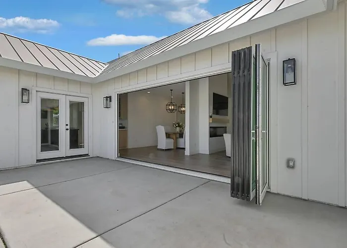 The Modern Farmhouse