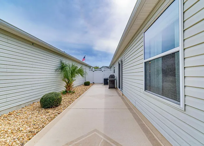 Dog-Friendly Home In The Villages W/ Private Patio