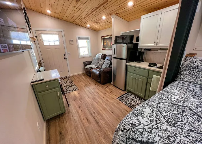 Petite Retreat