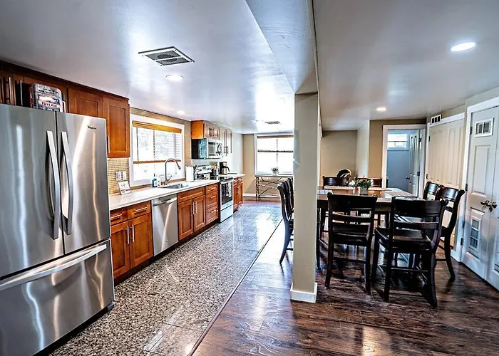 Cozy Retreat Close To Silver Mountain