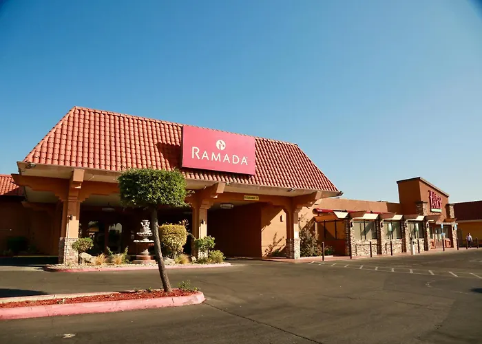 Ramada By Wyndham Fresno North