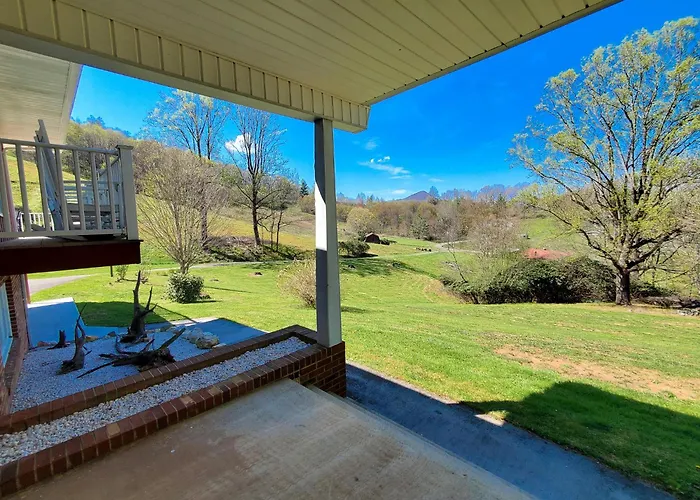 Grapevine Retreat
