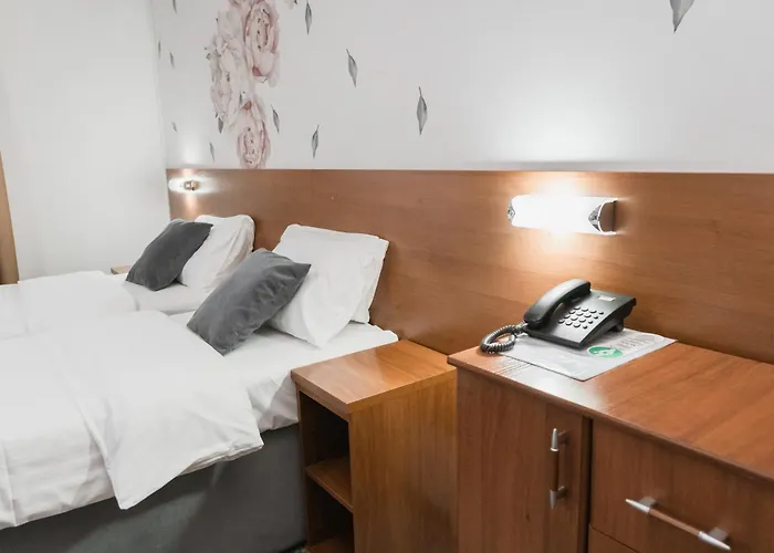 Hotel Damis