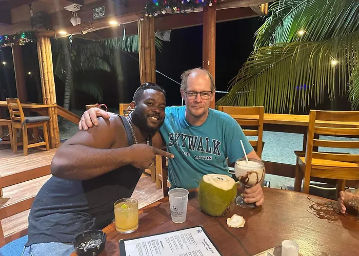 Airport Inn Roatan