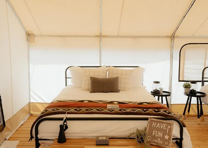 Glamping Tents 2 Queens At Lake Guntersville State Park