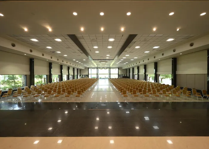 Spree One Resort And Convention Annavaram