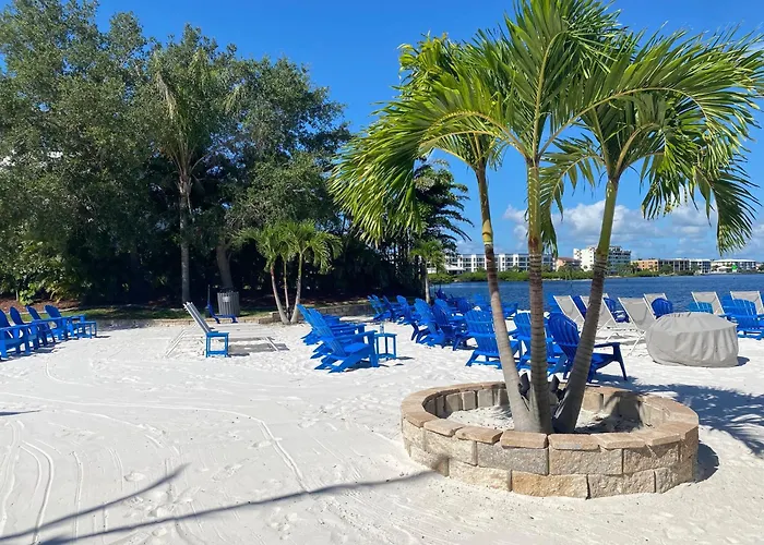 The Suites At Fishermen'S Village - 2 Bedroom Suites