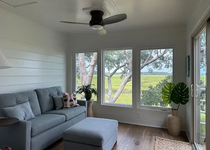 1714 Shelter Cove Villa