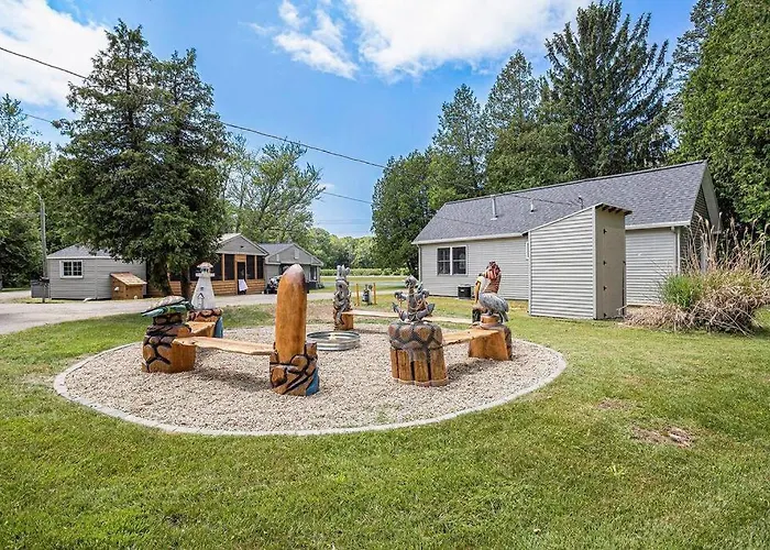 Spacious Pickleball Pines