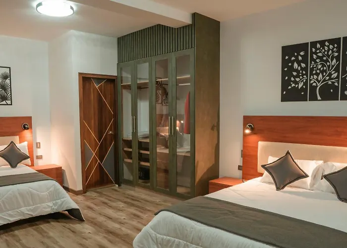 Hotel Sacha Golden