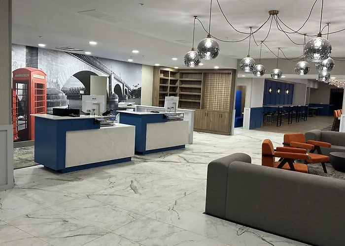 Quality Inn & Suites Lake Havasu City