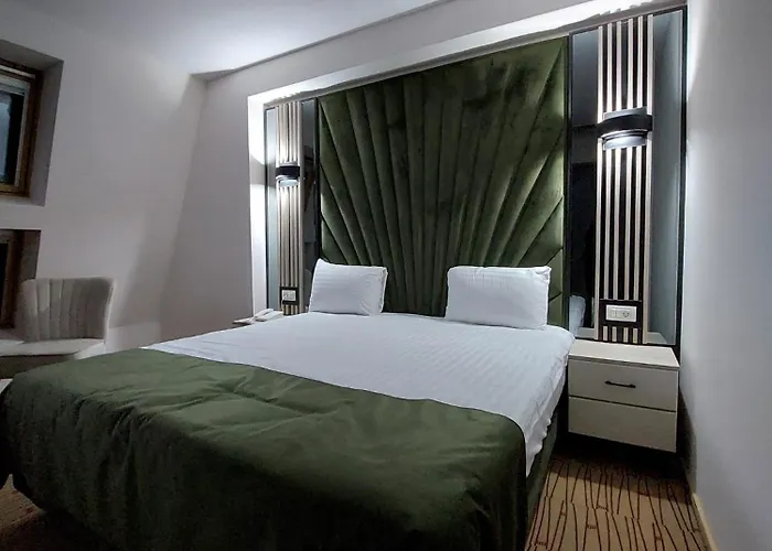 Hotel Wolf 2
