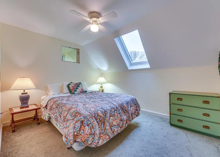 Spacious Ludlow Hideaway < 1 Mi To Okemo Mountain!