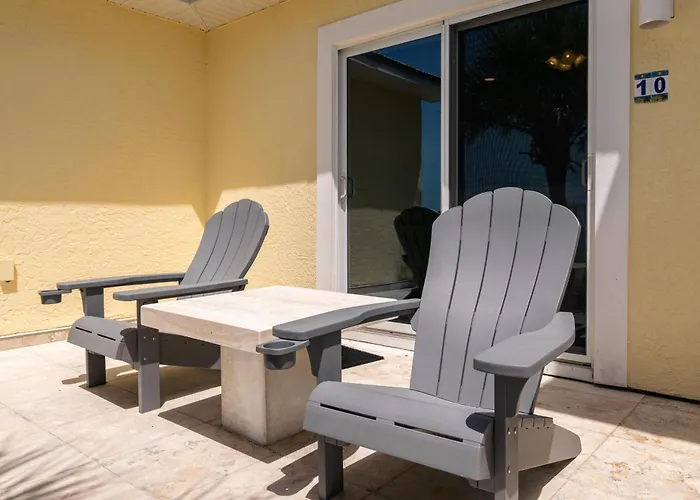 Beach House Resort 10