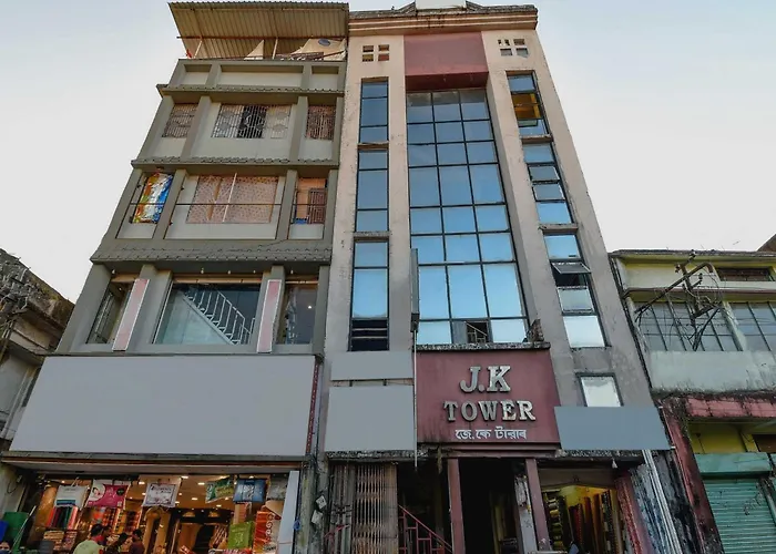 Oyo Flagship 71156 Hotel Jaybee'S