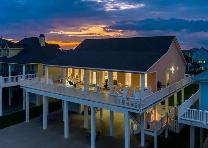 New! Luxurious 3 Bed Sleeps 12 Epic Views Wow