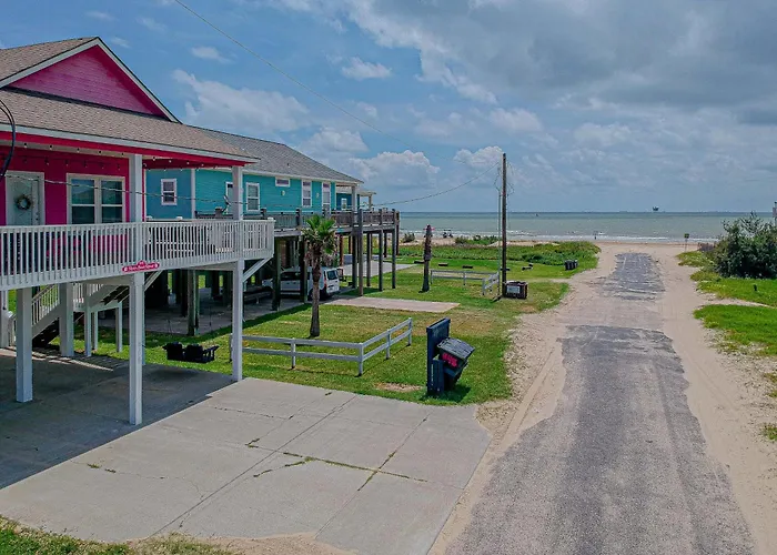 Families W/ Pets! Ocean-View Crystal Beach Retreat