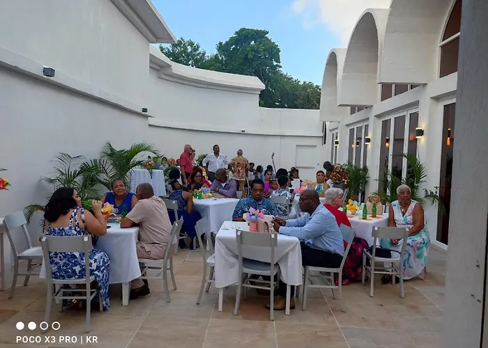 Spring Hotel Bequia