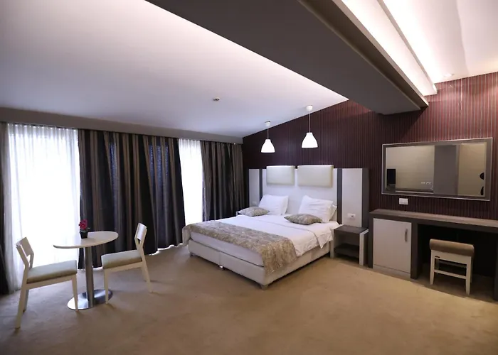 Hotel 1 Maji