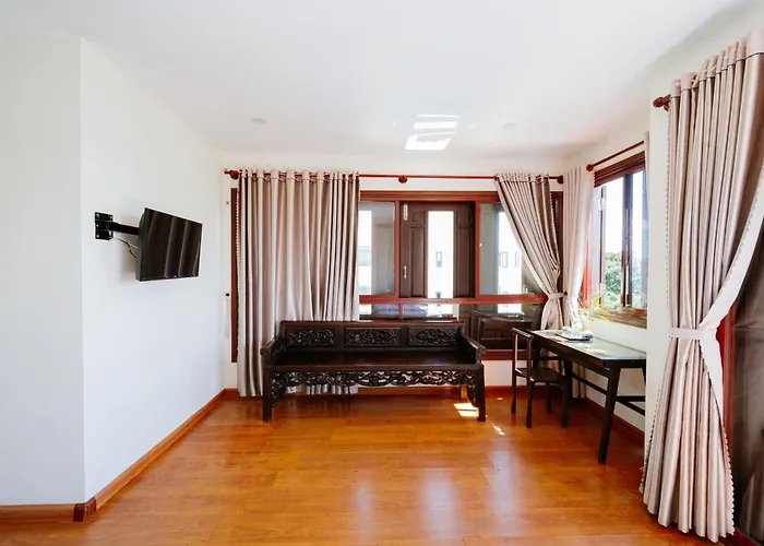 B'Lan Riverside Villa