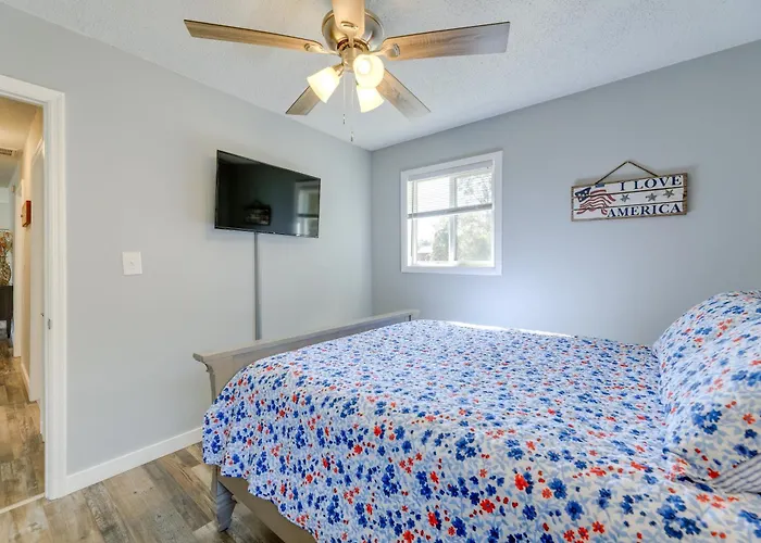 New Bern Abode W/ Yard ~ 2 Mi To Neuse River