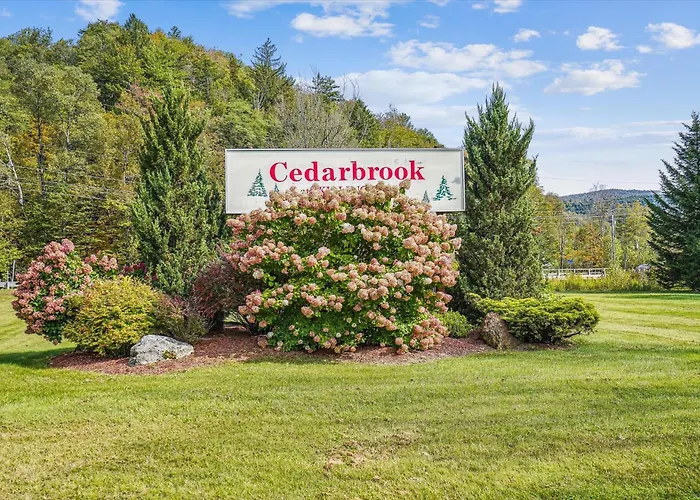 Cedarbrook Deluxe One Bedroom Suite With Outdoor Heated Pool 21517