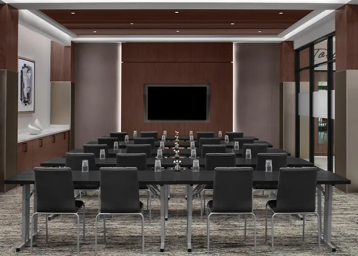 Ac Hotel By Marriott Lansing University Area