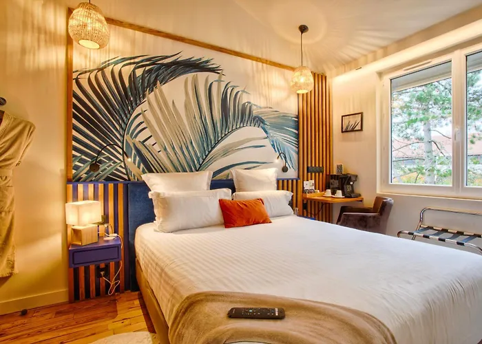 Le Castel Cabourg Hotel & Spa- Restaurant La Calypso