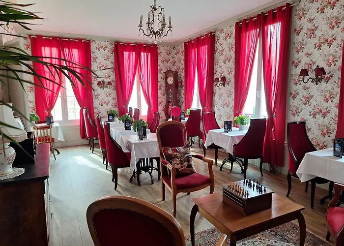 Hotel De Charme La Bonne Adresse - Logis Hotels