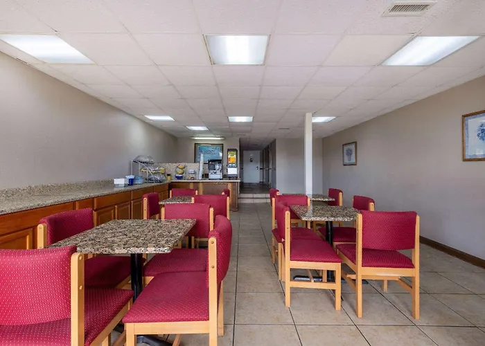 Days Inn By Wyndham Lincolnton