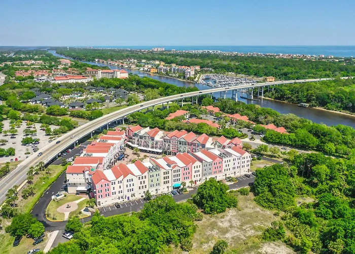 Couples Getaway - Sweet Retreat - European Village Best Location