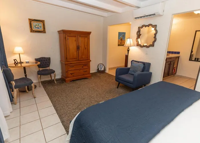 Old Ranch Inn - Adults Only 21 & Up