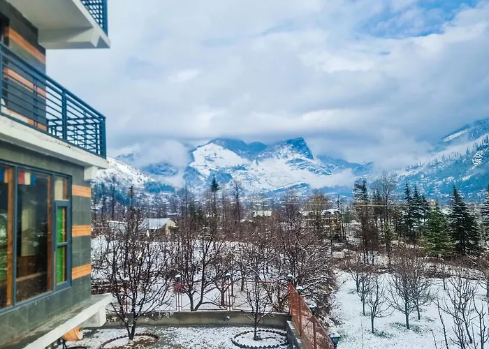 The 14 Gables, A Boutique Stay, Manali - Pet Friendly - Balcony Rooms - Crown Palace