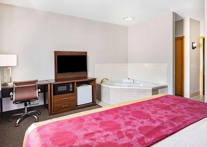 Ramada By Wyndham Keystone Near Mt Rushmore