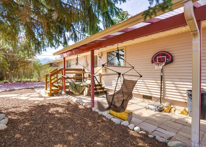 Private Yard, Walk To River: Buena Vista Retreat!