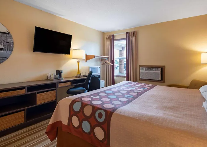 Super 8 By Wyndham Mattoon