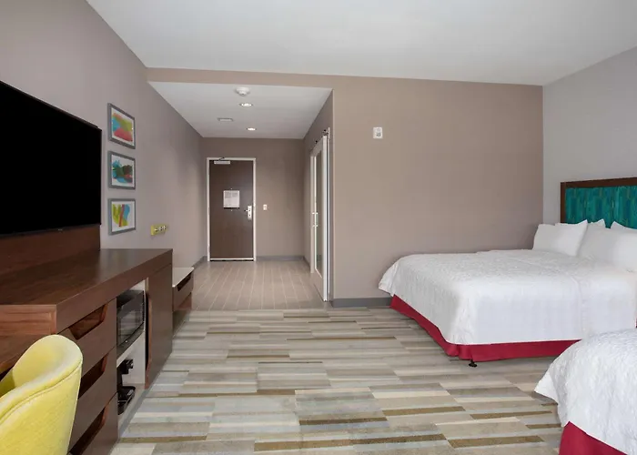 Hampton Inn & Suites Watsonville