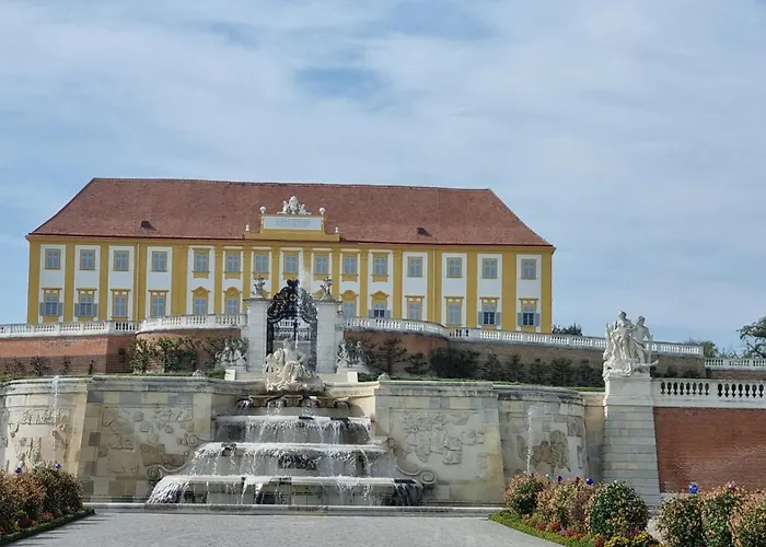 BIRKENHOF GOLS - B&B - Wohlfühl Hotel mit Wochenend-Restaurant