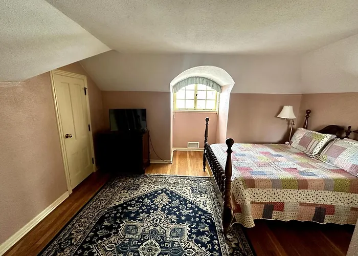 Montague Inn Bed & Breakfast