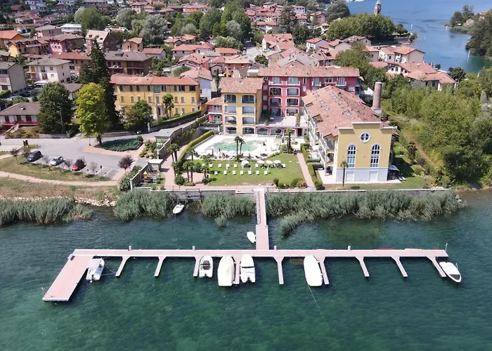 Yachting Residence - Private Dock, Lake Access & Spa