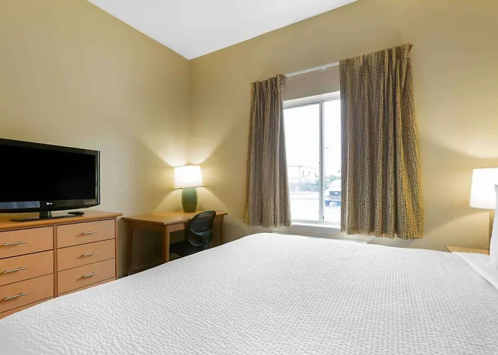 Studio 6 Extended Stay Findlay Tiffin Avenue Oh