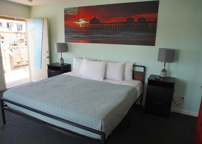 Huntington Surf Inn