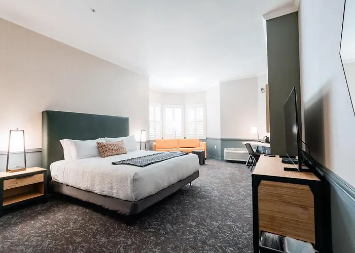Hotel Nobo Cascade, Tapestry Collection By Hilton