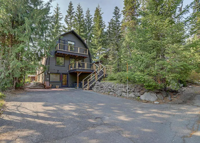 The Bow Roof Cabin - Meredith Lodging