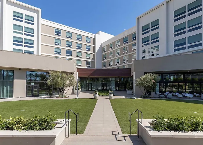 Le Meridien Pasadena Arcadia
