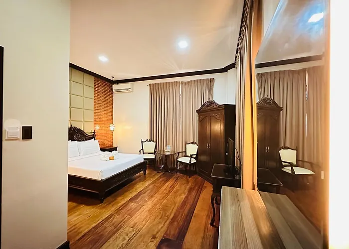 Vigan Plaza Hotel