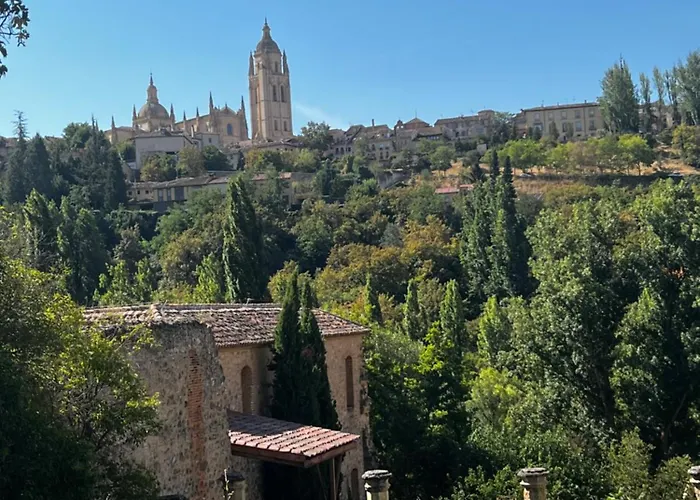 Hostal Juan Bravo Segovia